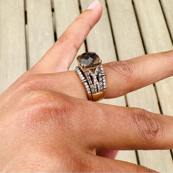 14kt. STRAWBERRY GOLD LEVIAN RING - Picture 5 of 10